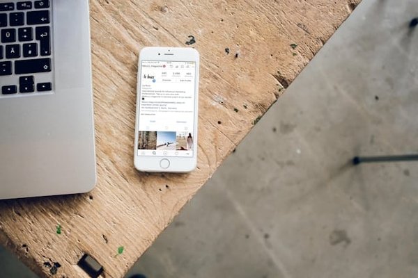 How can developers optimize AI pathfinding in procedurally generated game environments?
